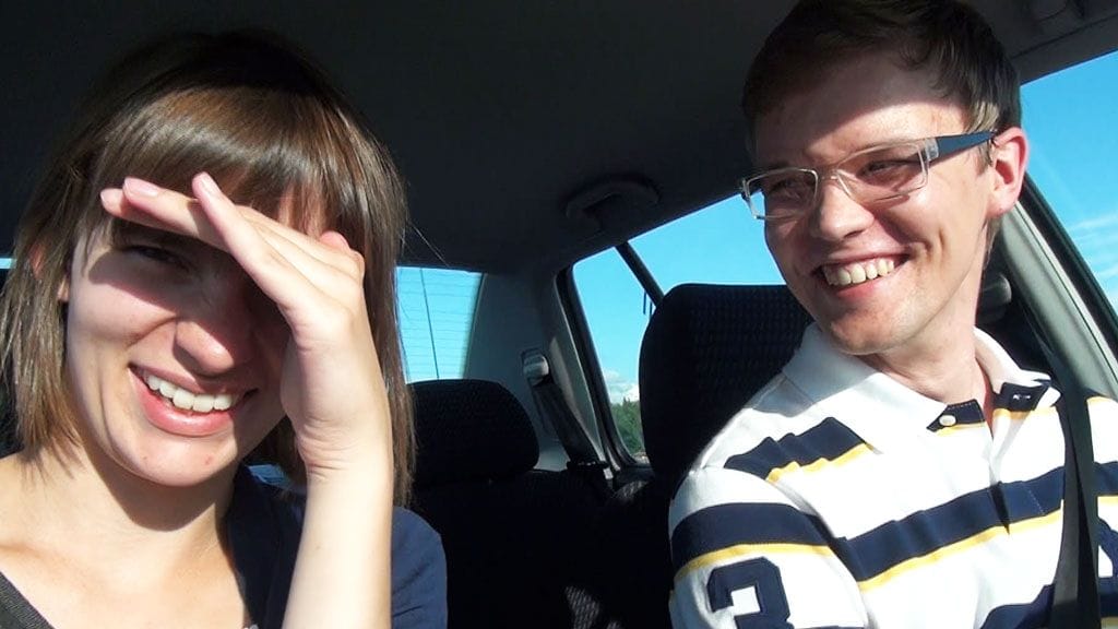 Marketta ja hänen poikaystävänsä Visa asuvat toistaiseksi eri paikkakunnilla.