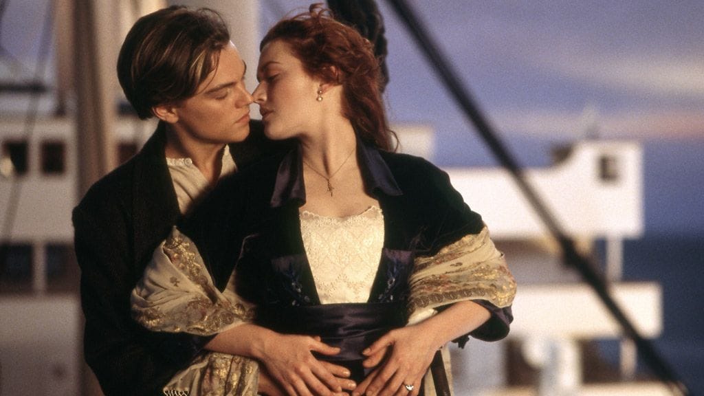 Leonardo DiCaprio ja Kate Winslet Titanicissa.