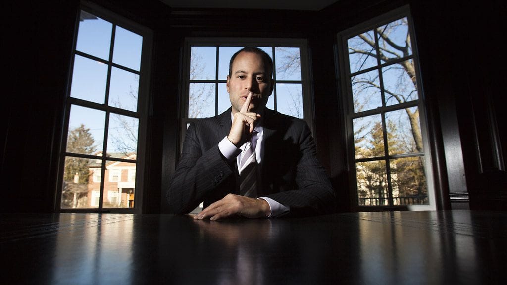 Pettäjäsivusto Ashley Madisonin isä Noel Biderman.