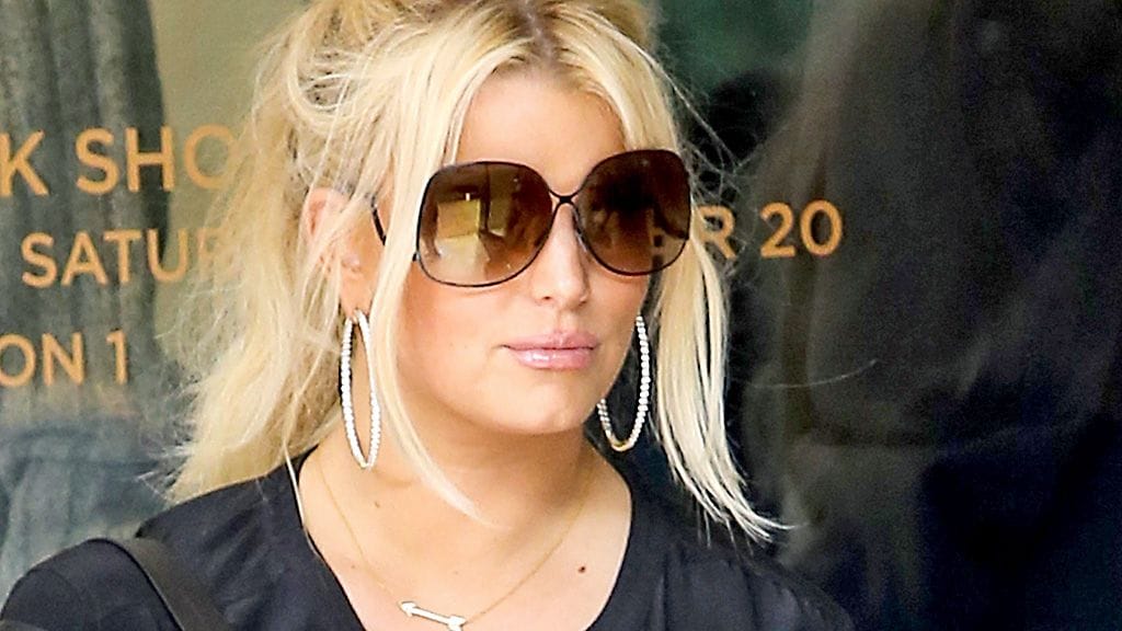 Jessica Simpson rakastaa korkokenkiä, eikä luovu niistä muualla kuin juoksumatolla.