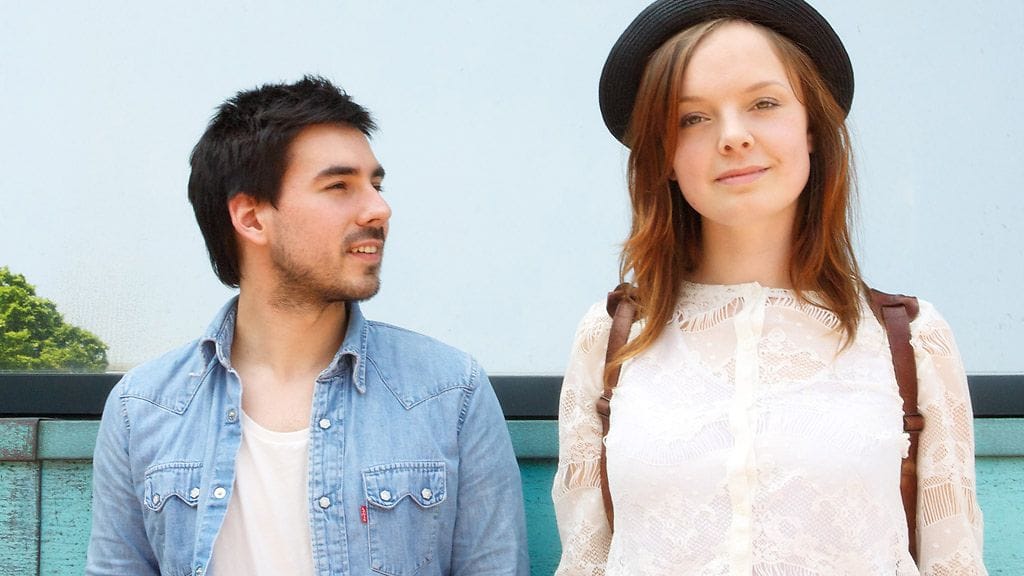 Duo Eva & Manu ovat rakastavaisia ja tekevät töitä yhdessä musiikkinsa parissa.