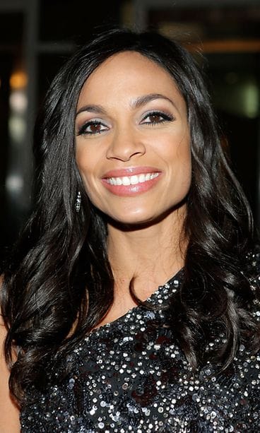 Näyttelijä Rosario Dawson juhli Obaman toista virkakautta hip hop -henkisissä juhlissa.