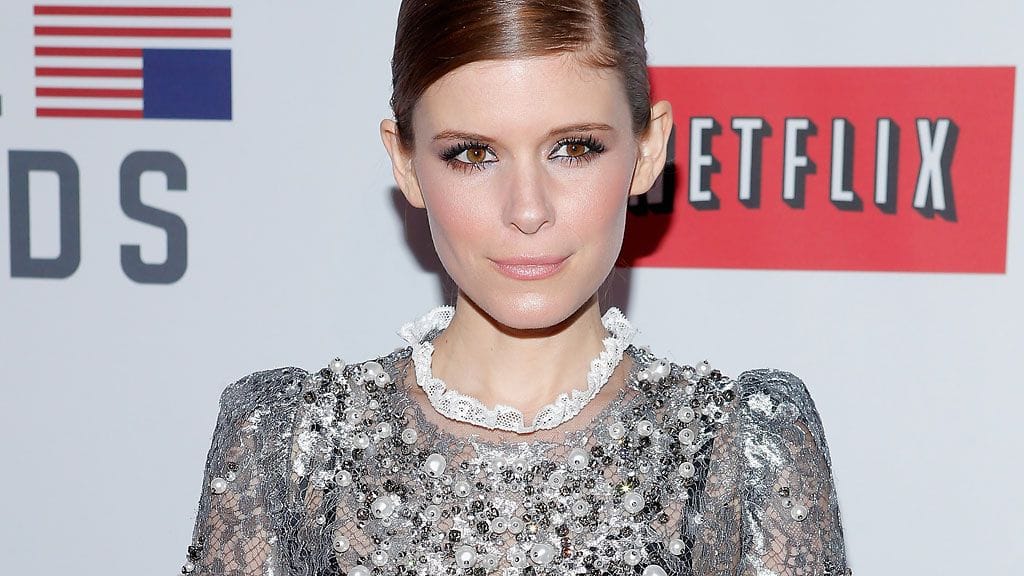 Kate Mara säteili herttaisena kimmeltävässä asussa.