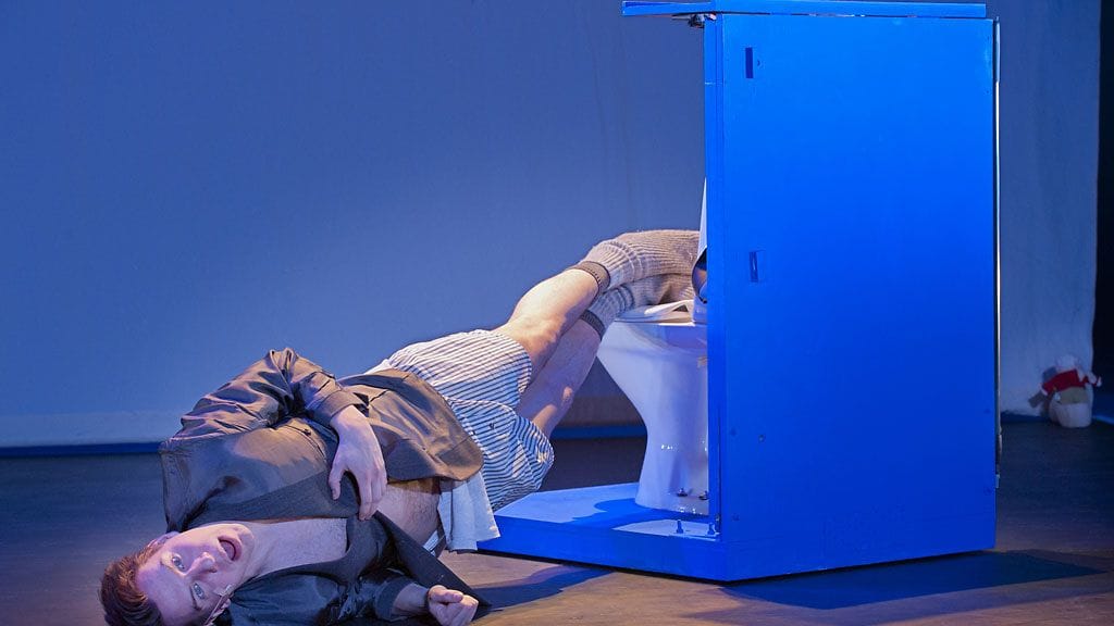 Aku Hirviniemi Melomista-monologissaan.