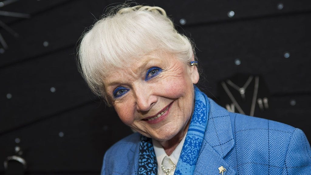 Kaarina Suonperä puhuu teitittelyn puolesta.