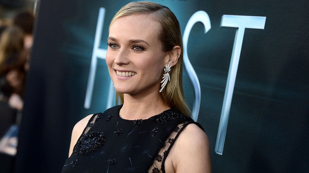 Diane Krugerin pikkumusta oli täynnä yksityiskohtia.