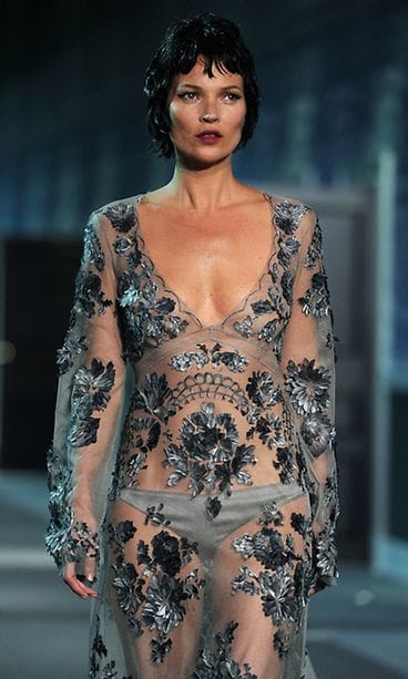 Louis Vuitton Pariisin muotiviikko 2013 Kate Moss