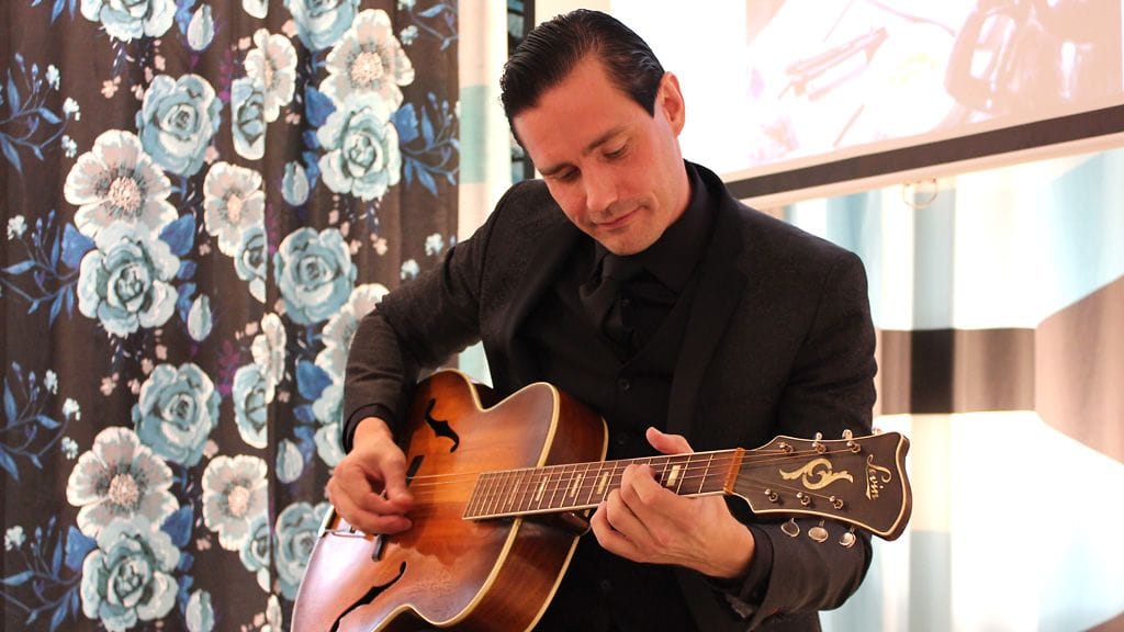 Lauri Tähkä kertoo taiteen olevan jotain selittämätöntä: "Se tulee suoraan sydämestä."