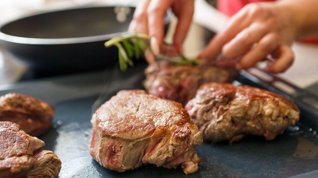 Kuinka sinä olet tottunut valmistamaan lihaa?