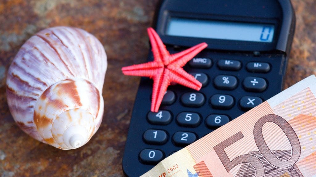 Valmismatkalainen voi yllätysten sattuessa säästää sieviä summia rahaa lomabudjetistaan.