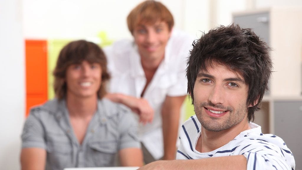 Mistä miehet keskenään puhuvat?