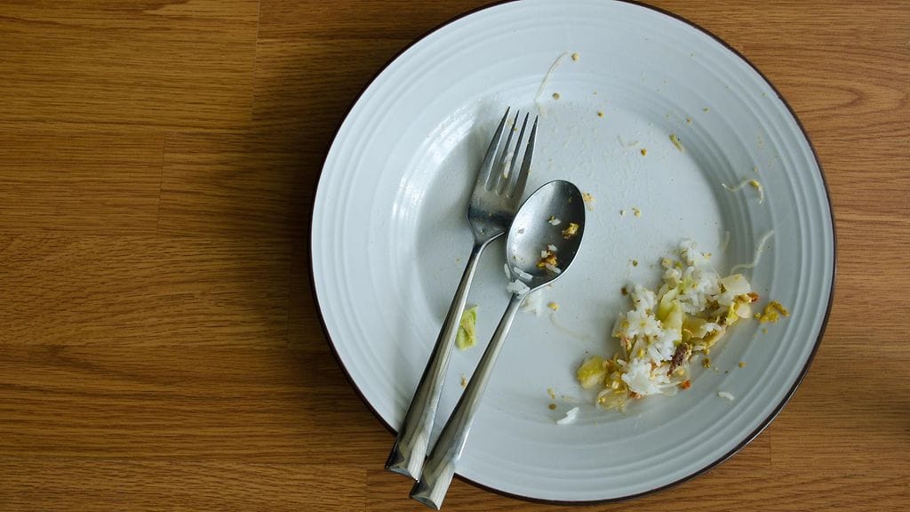 On hyvä lopettaa syöminen ennen ähkyä. Lautasta ei tosin alun alkaenkaan kannata täyttää kukkuroilleen.