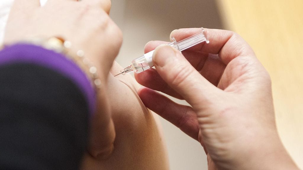 Influenssakausi ei ole vielä ohi. Nyt suomalaisia sairastuttaa erityisesti influessa B-virus.