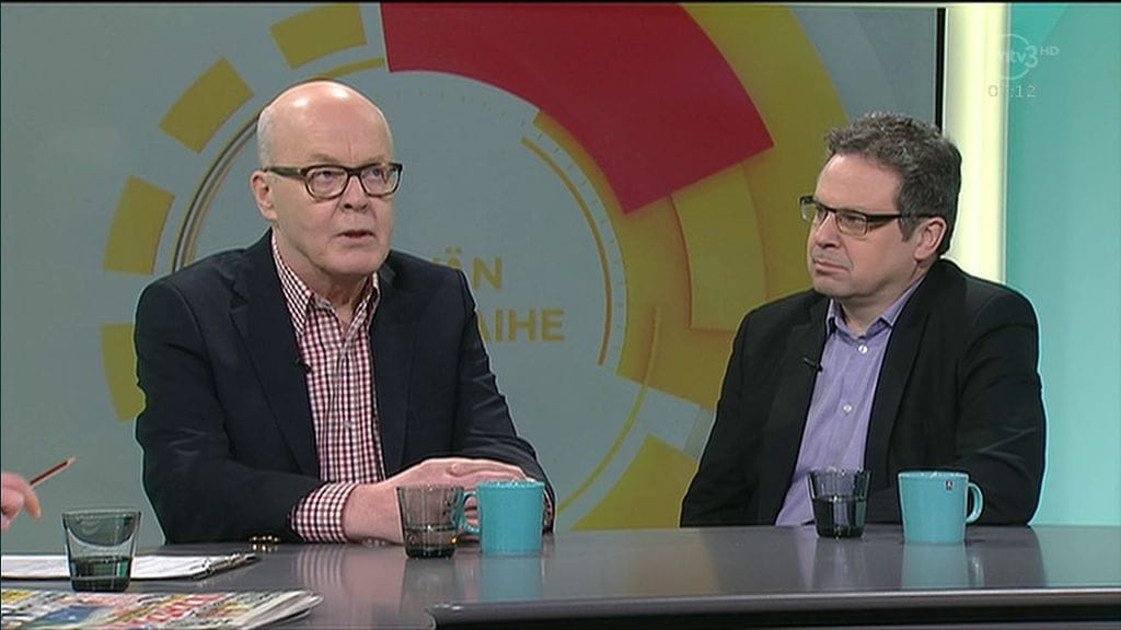 Matti Linnanahde (vasemmalla) menehtyi äkilliseen sairauteen.