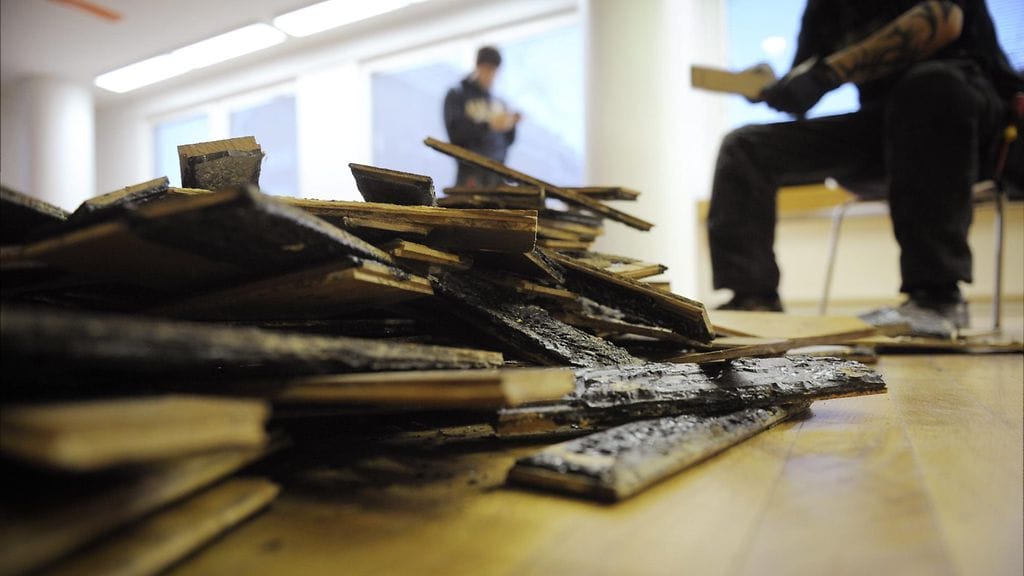 Lattiaremontti voi tulla kalliiksi, jos sen tekee väärin. Kuvituskuva.