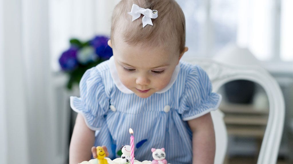 Ruotsin prinsessa Estelle juhli 1-vuotispäiväänsä helmikuussa 2013.