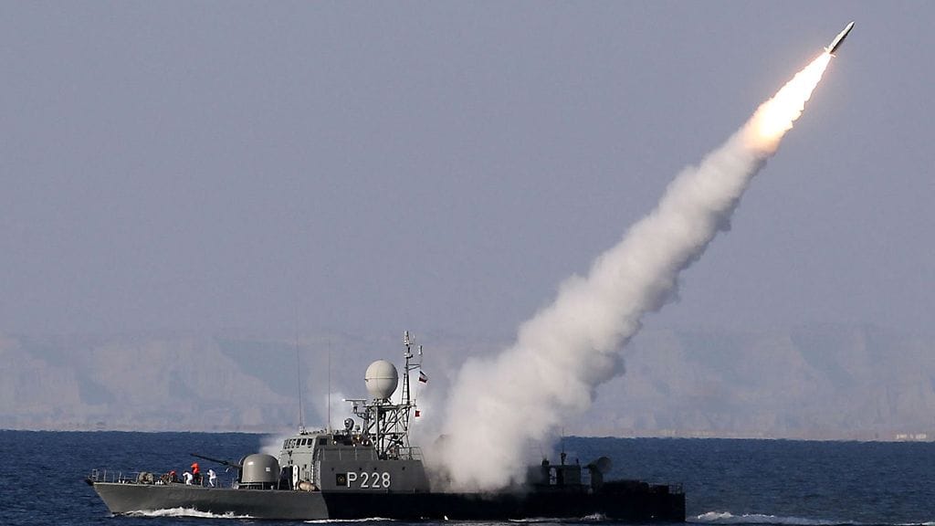 Yhdysvallat pyrkii uusilla pakotteilla estämään Iranin ja ulkovaltojen ydinohjelmasopimuksen hyötyjen toteutumista.