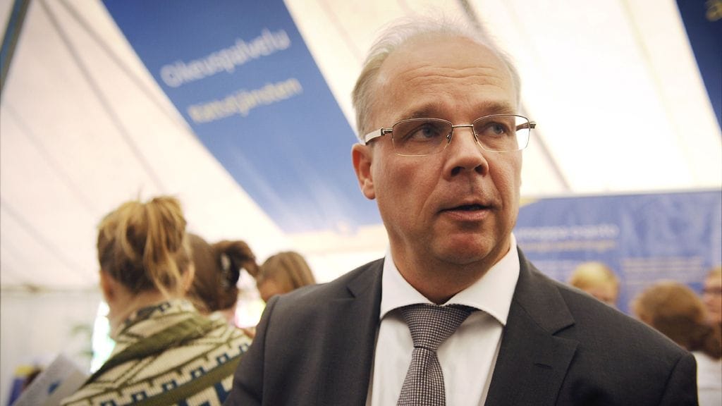 Suurlähettiläs Harri Mäki-Reinikka.