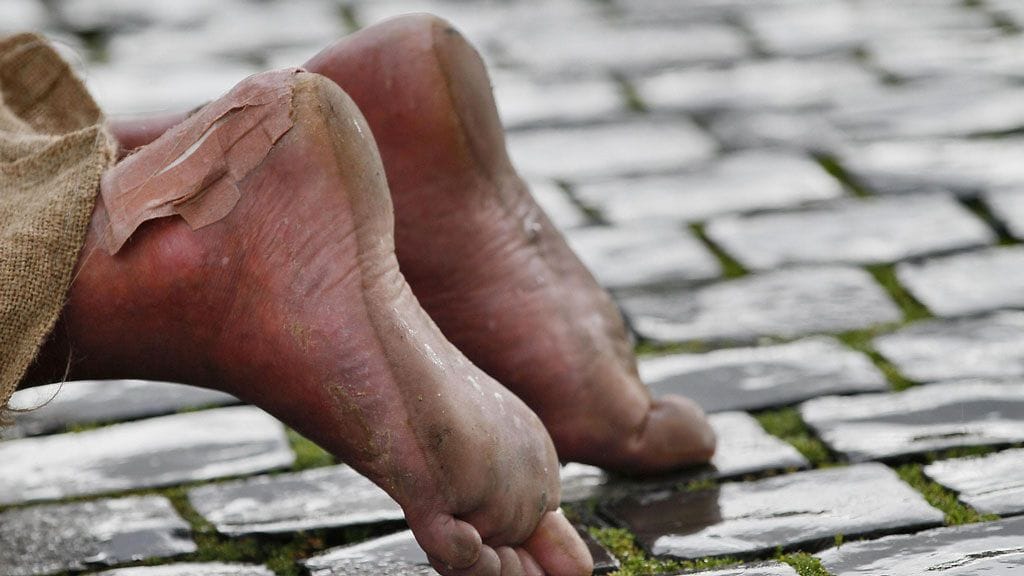 Pyhiinvaeltaja Pietarin aukiolla 12.3.2013.