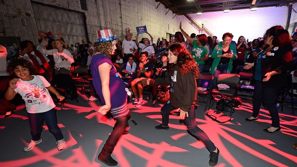 Obaman kannattajia Culver Cityssä, Californiassa