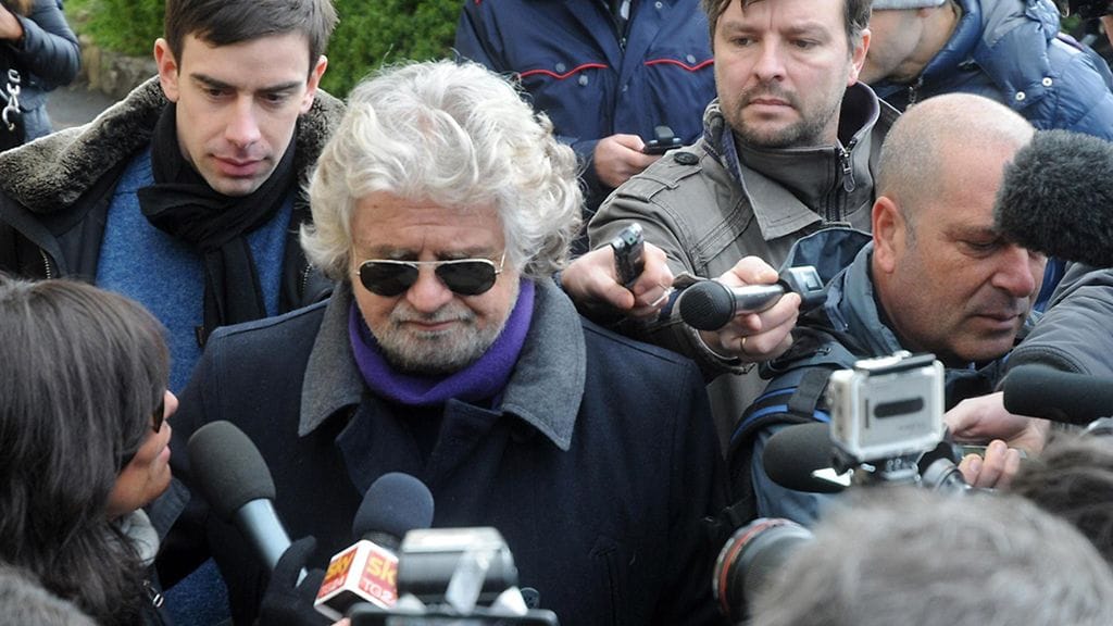 Koomikko Peppe Grillon puolue ponnahti Italian suurimmaksi.