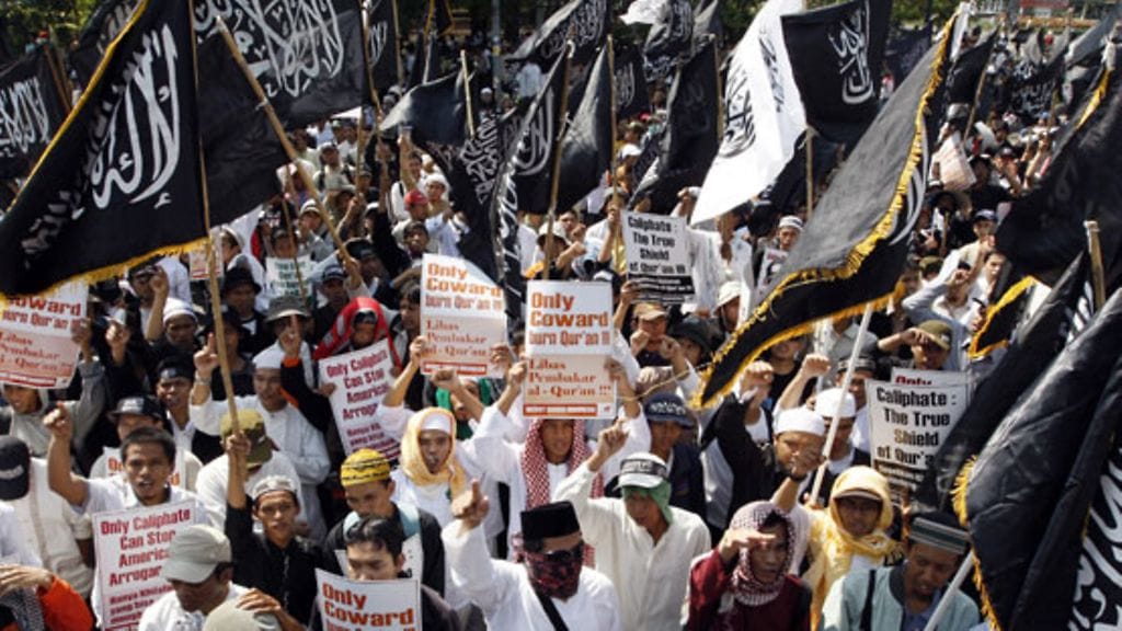 Indonesiassa osoitettiin mieltä "Polta Koraani" -päivää vastaan. EPA