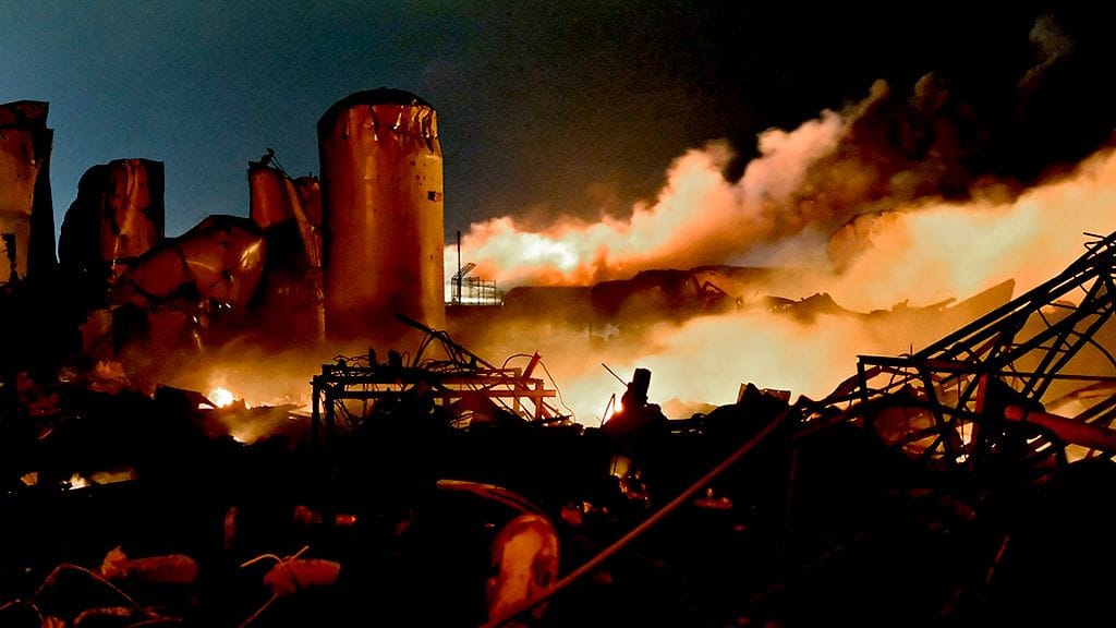 Alkoholi-, tupakka- ja tuliasevirasto ATF ilmoittaa maksavansa 50 000 dollarin palkkion tiedoista, jotka johtavat tuhopolton sytyttäneen tai sytyttäneiden pidätykseen.