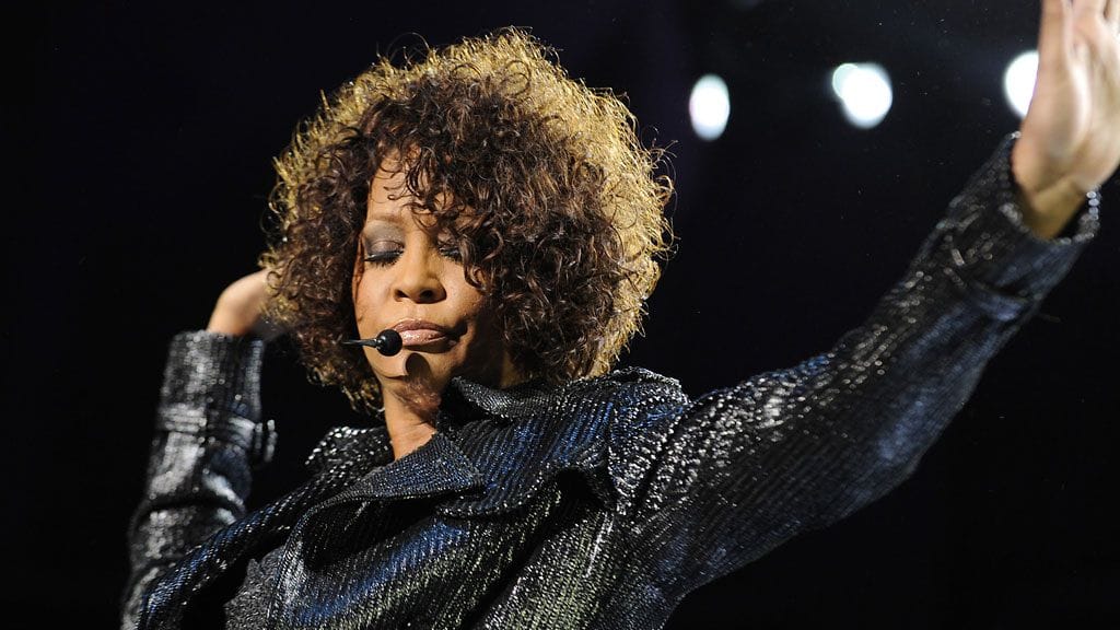 Laulajatähti Whitney Houston konsertissa Hannoverissa, Saksassa 16.5.2010.
