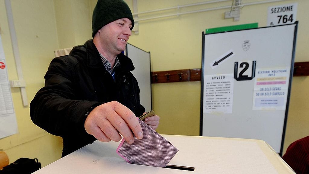 Italialaismies äänestää