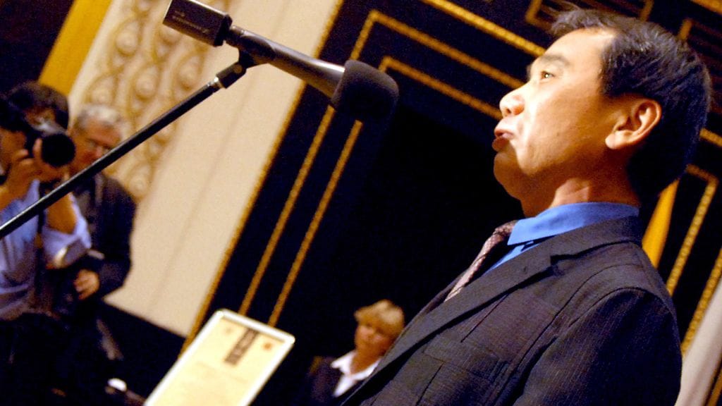 Vedonlyöntitoimistojen kärkikymmeniköissä on useita viime vuosilta tuttuja nimiä, kuten japanilainen Haruki Murakami.