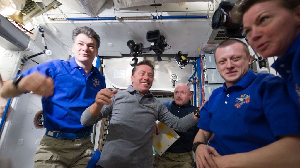 Kansainvälisen avaruusaseman ISS:n astronautteja: Paolo Nespoli, Roberto Vittori, Mark Kelly, Dmitry Kondratyev ja Cady Coleman.