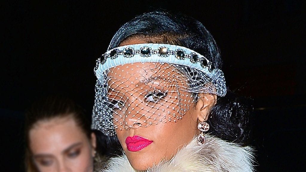 Rihannan uuden vuoden lookiin kuului suuri turkistakki.