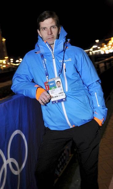 Mäkihyppääjä Janne Ahonen Sotshissa pidetyssä pressitilaisuudessa.