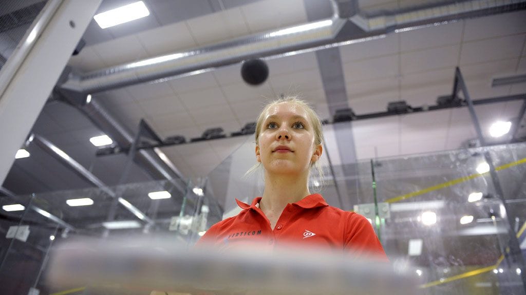 Emilia Soini valmistautui squashin EM-kilpailuihin Talin uudessa squashkeskuksessa Helsingissä 21. toukokuuta 2012.