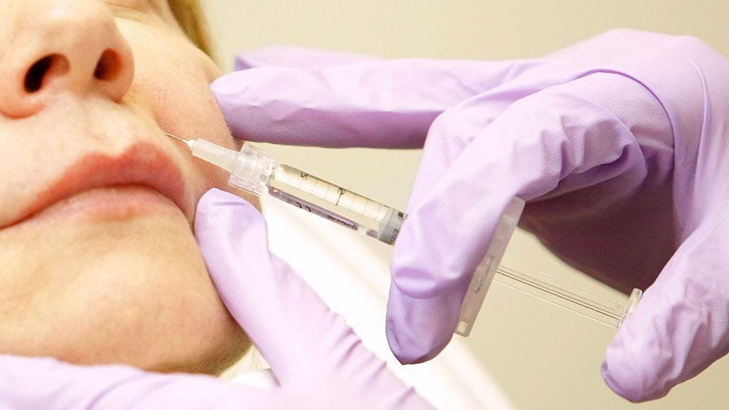 Poliisin mukaan Suomessa ja Virossa asuva mies jätti vuosina 2010–2015 ilmoittamatta merkittävän osan ansiotuloistaan Suomen verottajalle. Kuvituskuva.