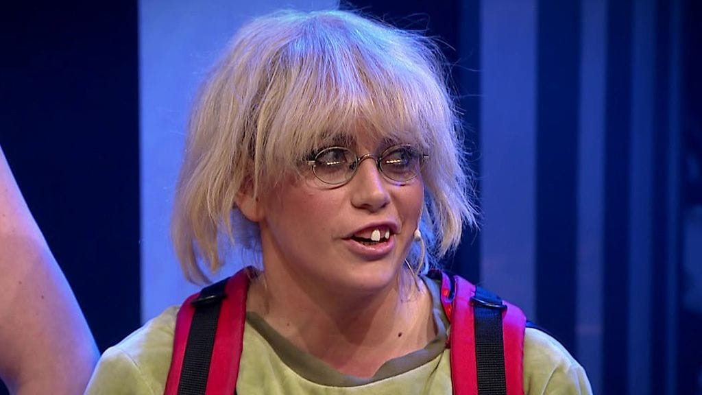 Putouksesta tutut sketsihahmot Usko Eevertti Luttinen ja Jani-Petteri kaivettiin naftaliinista.