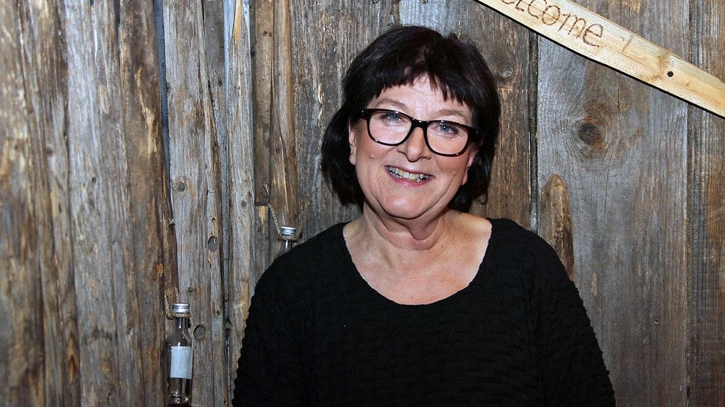 Maajussitar-Paula uskaltaa puhua suoraan.