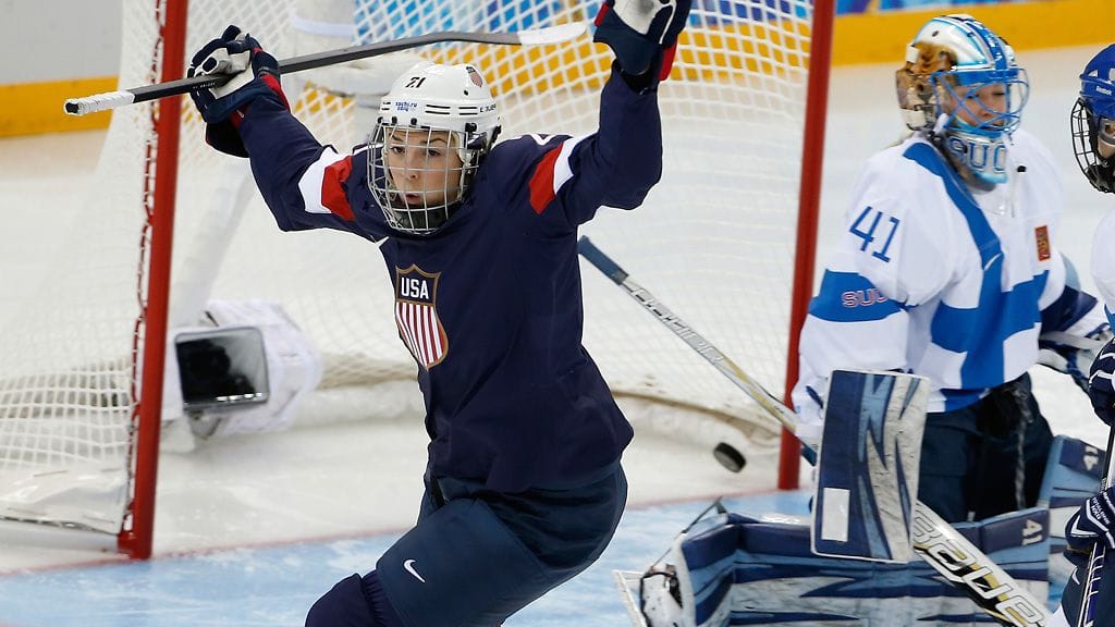 Hilary Knight on osunut myös Suomen verkkoon.