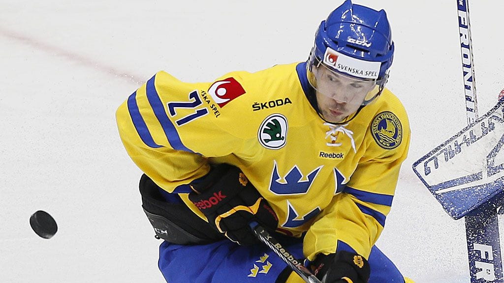 Jimmie Ericsson siirtyy laituriksi.