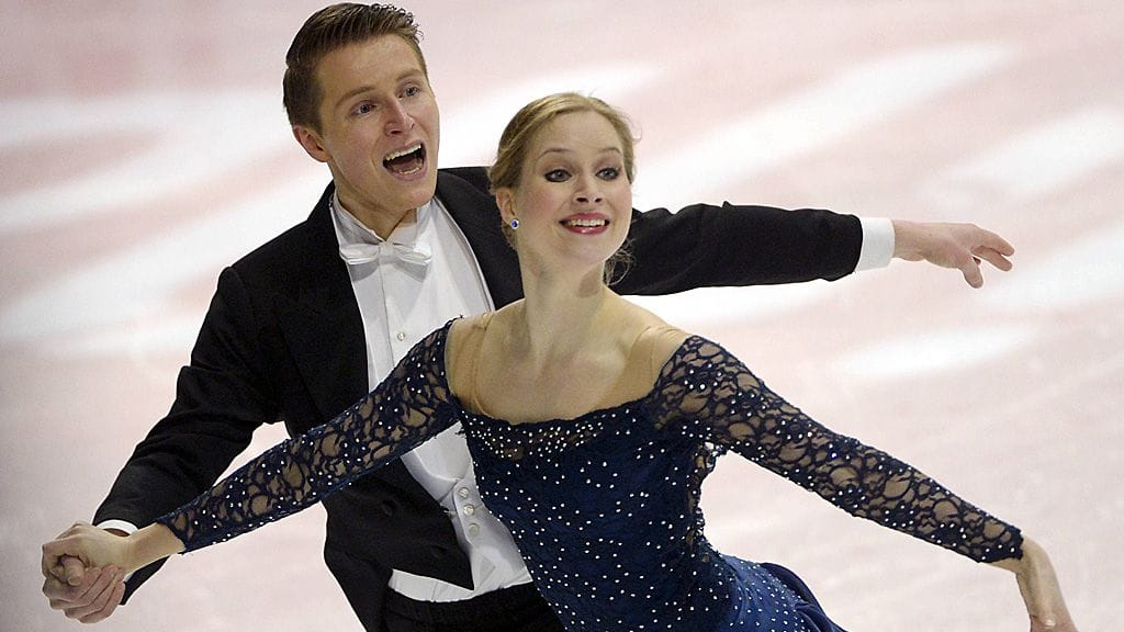 Henna Lindholm ja Ossi Kanervo SM-kisoissa joulukuussa.