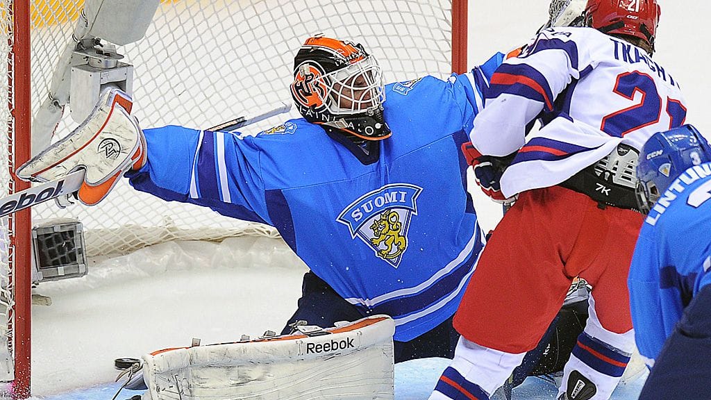 HPK:n Juuse Saros aloittaa Suomen maalilla Norjaa vastaan.