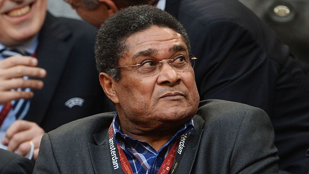 Eusebio UEFA Europa Leaguen loppuottelussa Benfica-Chelsea viime toukokuussa.
