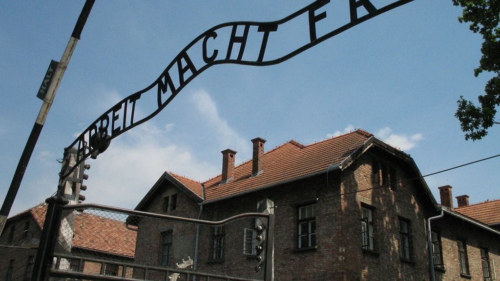 Noin 60 elossa olevaa natsirikollista voitaisiin vielä tuomita, mikäli heidät saadaan kiinni.