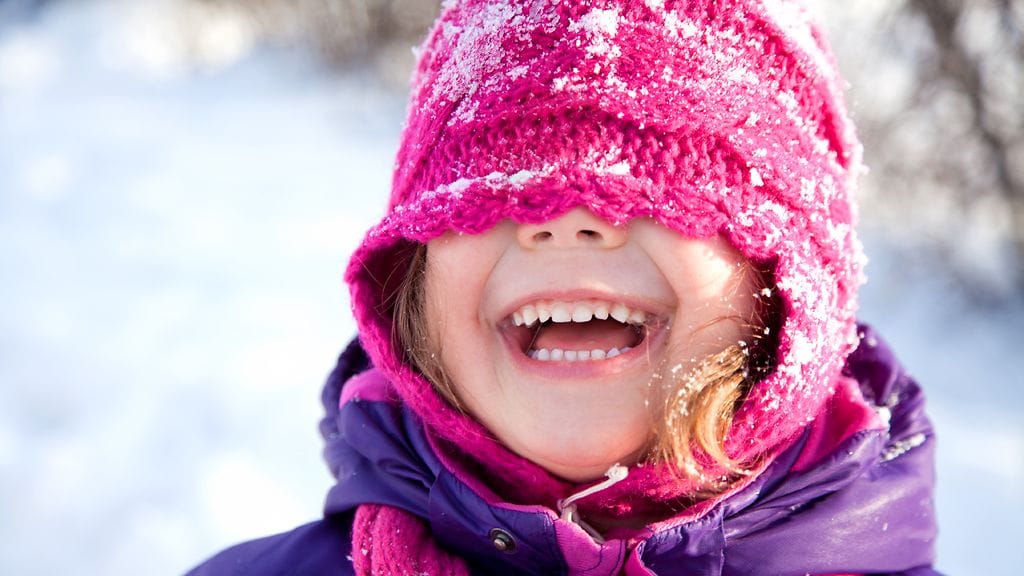 Kouluissa opettaja päättää, mennäänkö välitunnilla ulos vai ei.