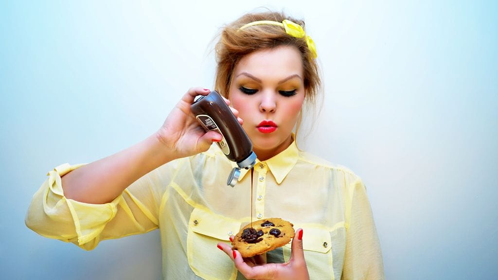 Herkkujen himoaminen voi johtua serotoniinin puutoksesta