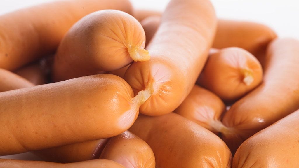 Kuvituskuva: Perinteisten nakkien ohella tarjolla on kohta sirkkanakkeja!