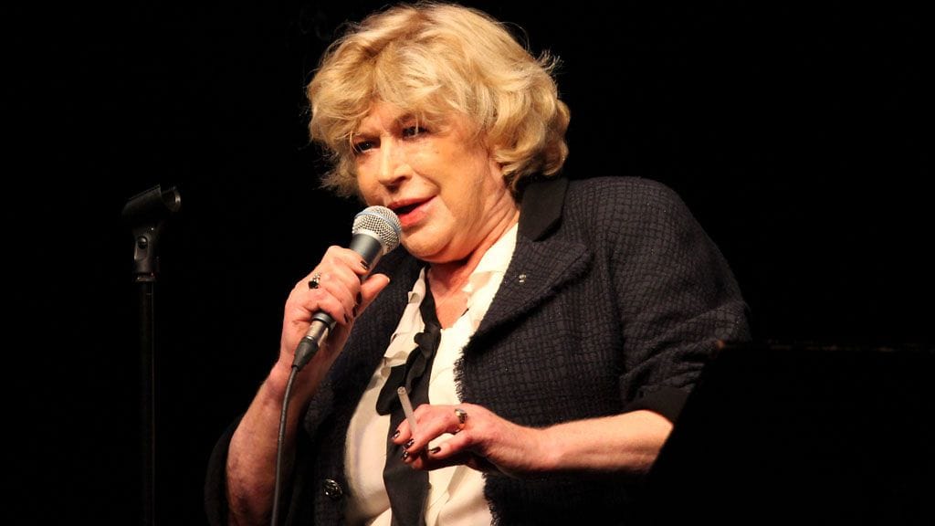 Sielukas Marianne Faitfull saapuu Suomeen.