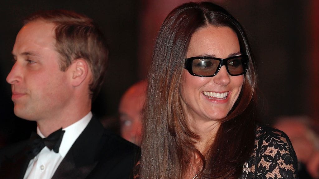 Cambridgen herttuapari nautti illasta ulkona ilman vauva-Georgea.