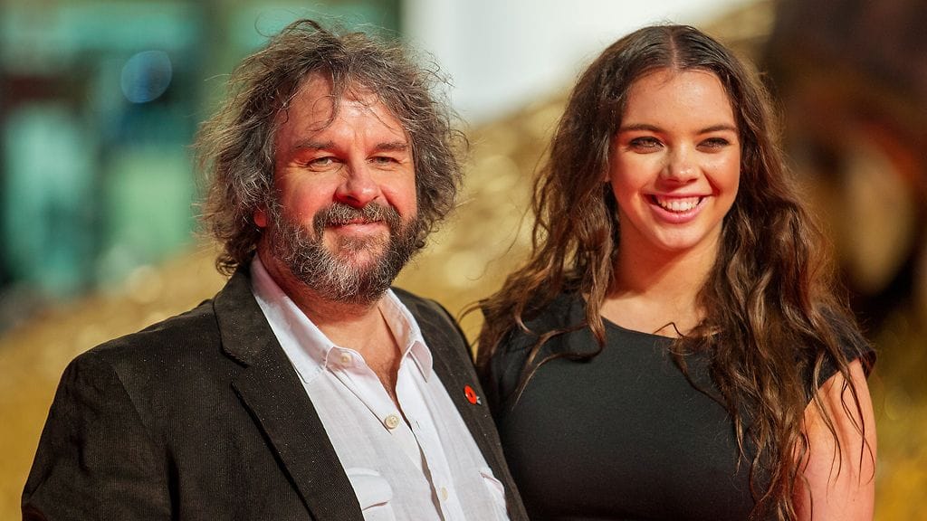 Ohjaaja Peter Jackson tyttärensä Katien kanssa Euroopan ensi-illassa Berliinissä.