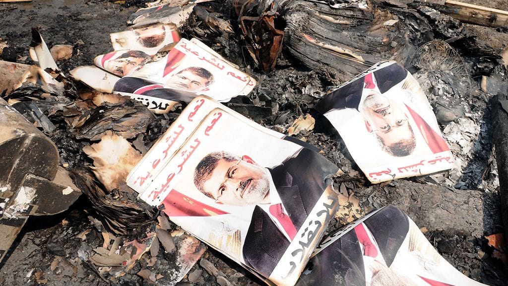 Syrjäytetyn presidentin Mohamed Mursin kannatusjulistee